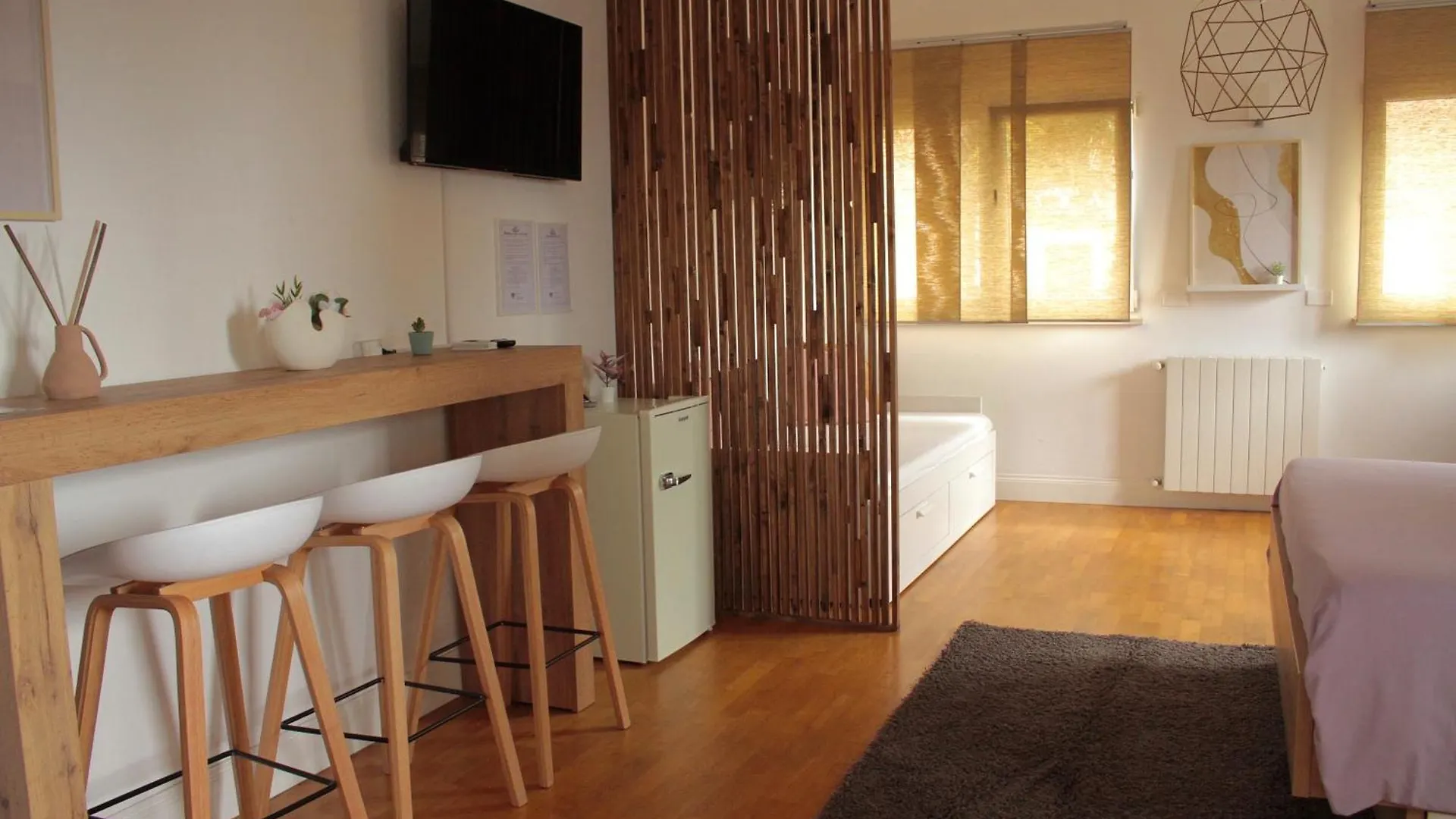La Pietra Nera - Etna Home Catania Bed & Breakfast